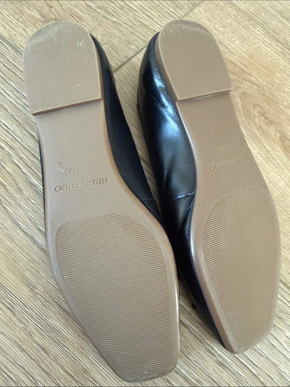 Bernardo Black Leather Square-Toe Ballet Flats with Bow - Picture 2 of 4